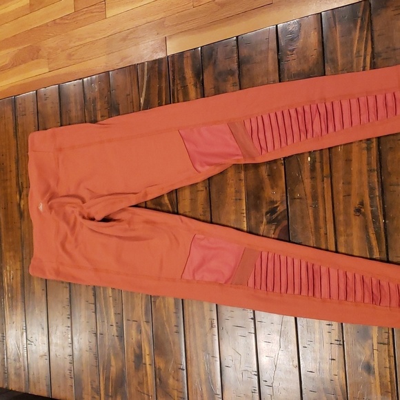 Alo moto leggings - Picture 6 of 8